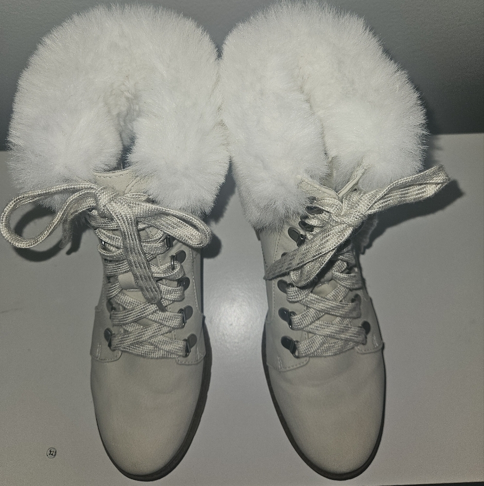 ESPRIT "Jesse" Leather Faux Fur Ankle Snow Winter Boots - Size 8 ❄️ - Picture 2 of 9